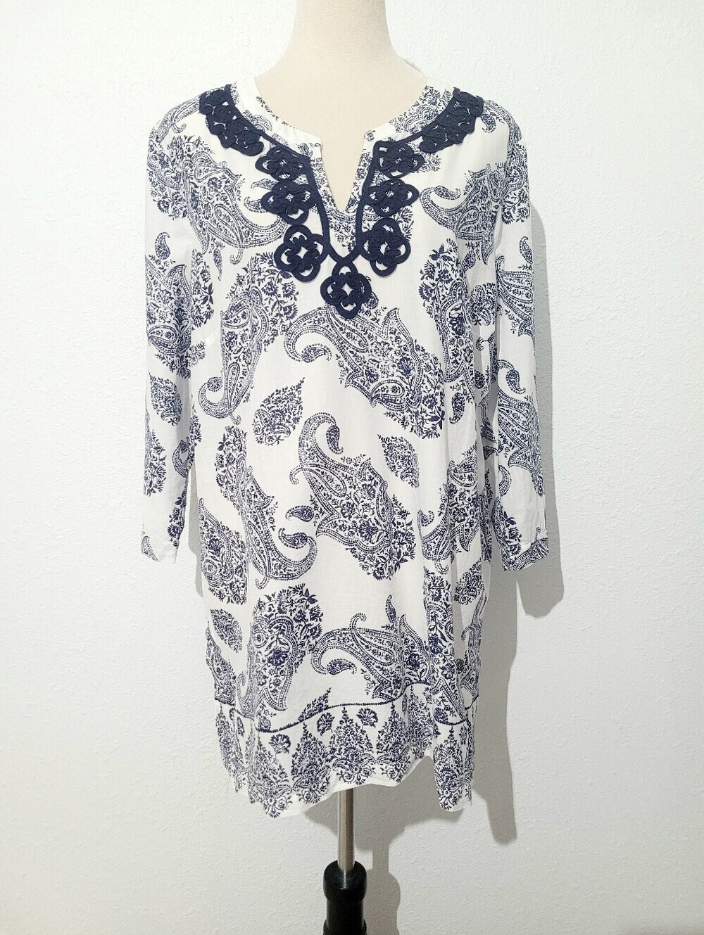 Liz Claiborne Womens Large Blue White Paisley Tunic Top 100% Cotton Boho Classic - Picture 2 of 12